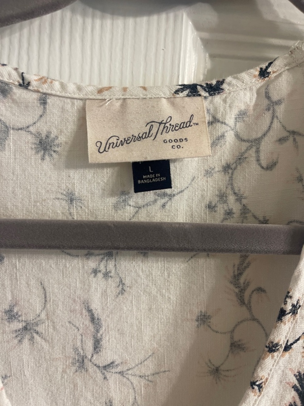 Universal Thread Cream V-Neck Floral Tunic Dress - Picture 2 of 4